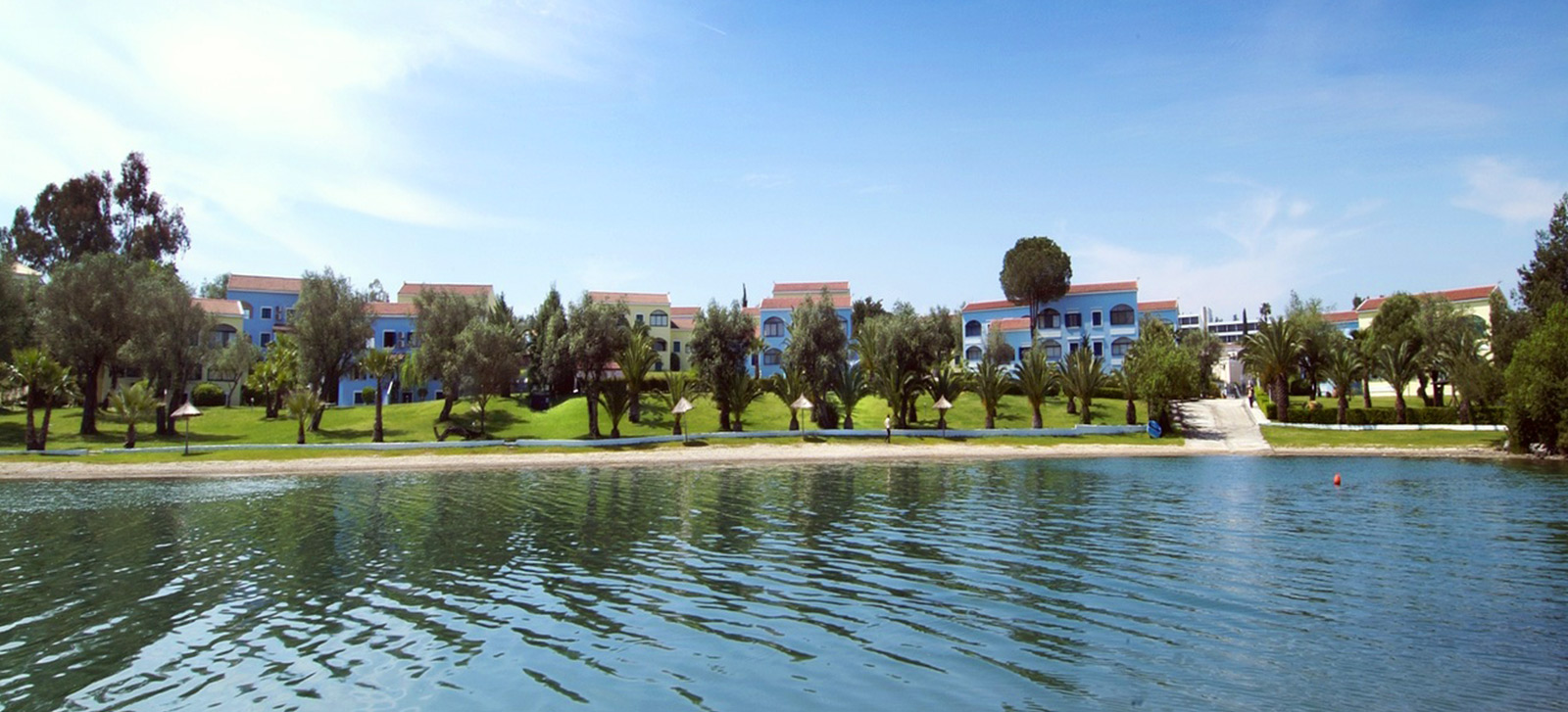 Govino Bay Apartments Resort